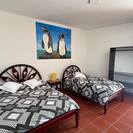 Hotel Isla Del Descanso Puerto Villamil Zimmer foto